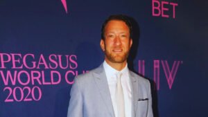 Aerial view of Dave Portnoy Florida Keys mansion with waterfront and private pool (1)