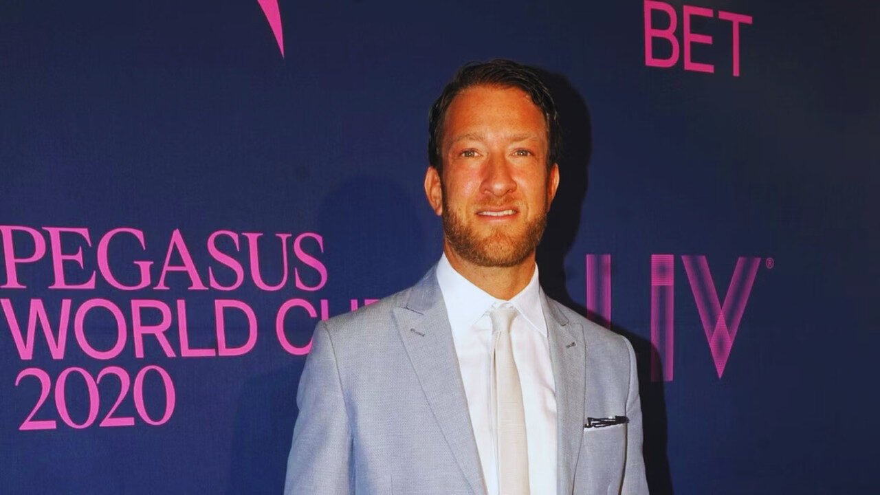 Aerial view of Dave Portnoy Florida Keys mansion with waterfront and private pool (1)